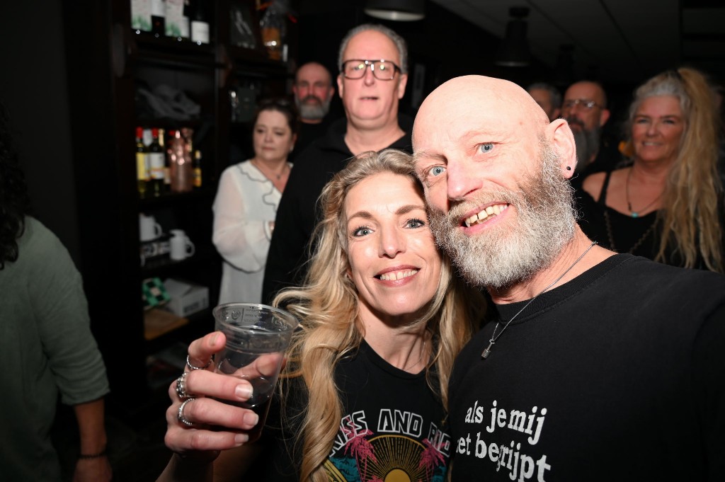 ../Images/10 jaar Ro's Barbershop 150.jpg